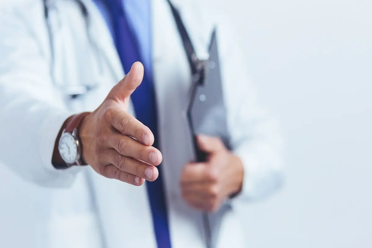 病院・診療所における院内事業承継の可能性