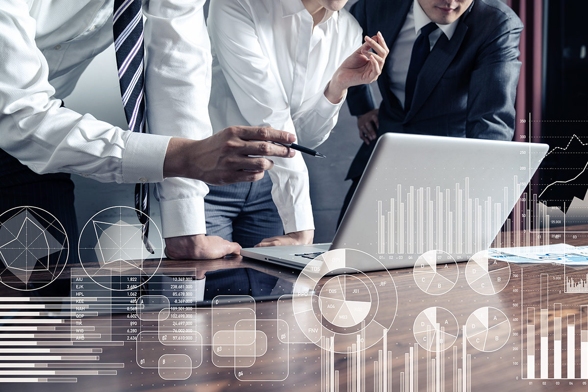 多角化戦略とは？メリット・デメリット、成功させるポイントを解説