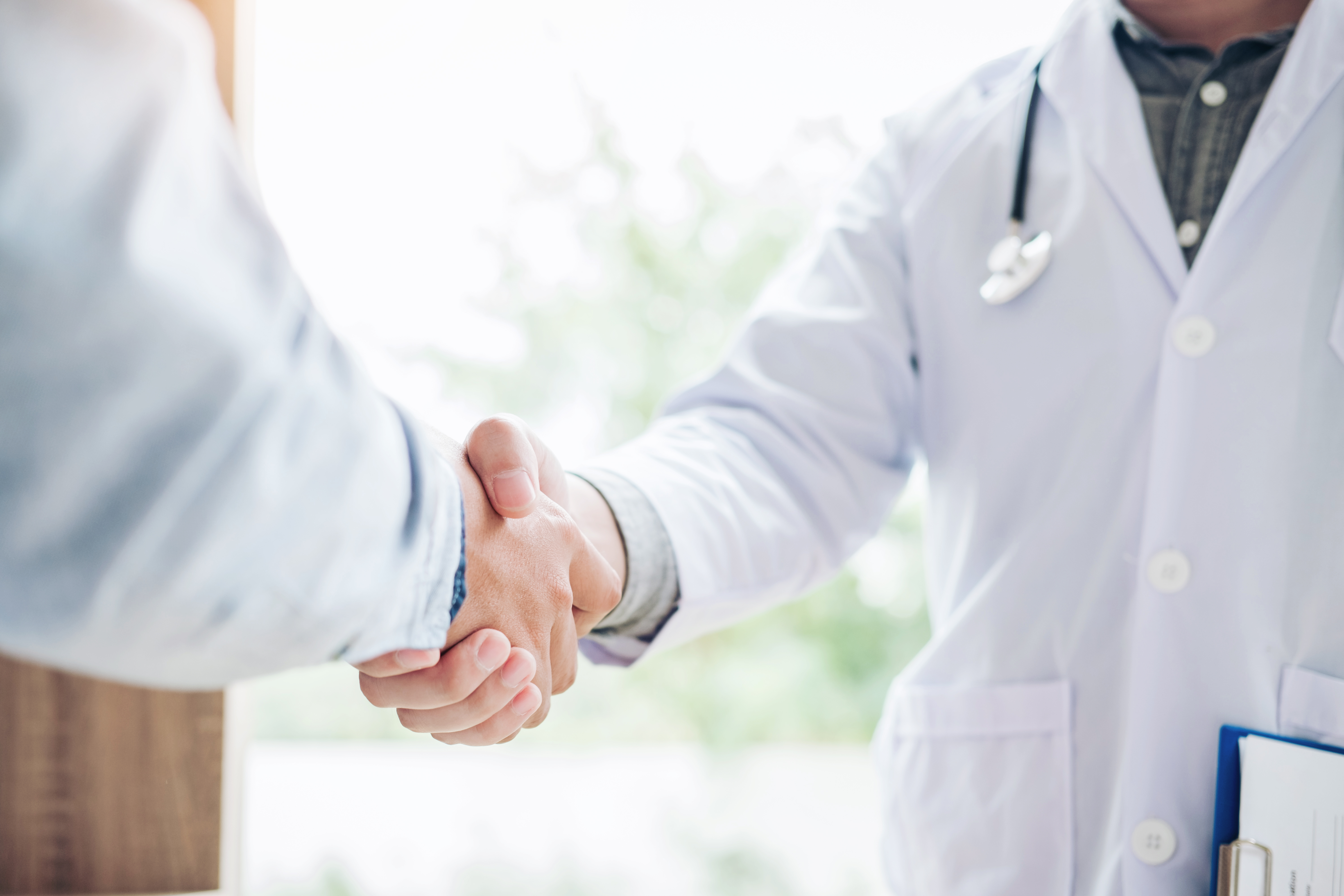 M&Aで複数の課題を一挙に解決。クリニック経営の負担を軽減し、医業へ専念できる体制へ