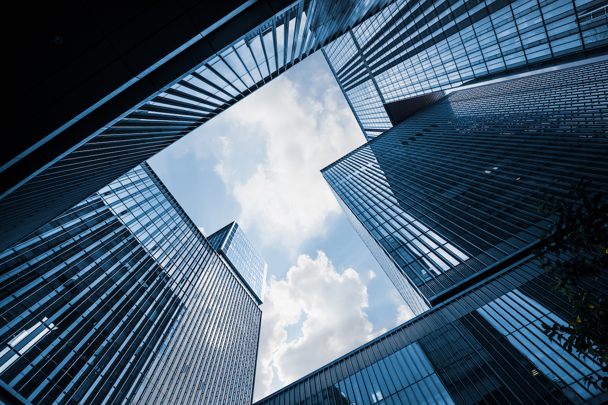 プライベートエクイティ（PE）とは？概要や仕組み、投資家と企業のメリットを解説