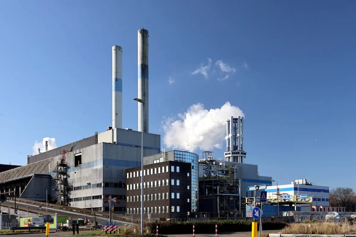 産業廃棄物業界のM&A動向は？現状からメリット、注意点や最新事例まで紹介