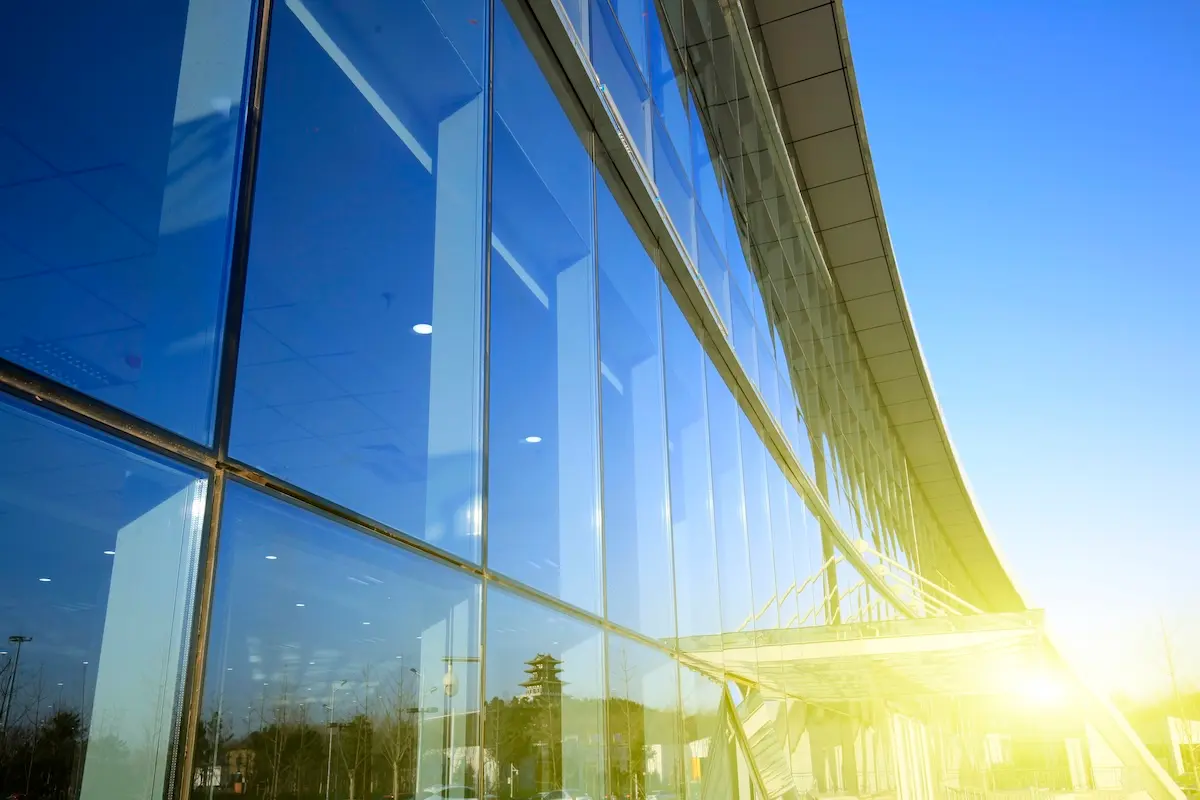 ビルメンテナンス業界のM&A動向！メリット・デメリットと注意点、最新事例を解説