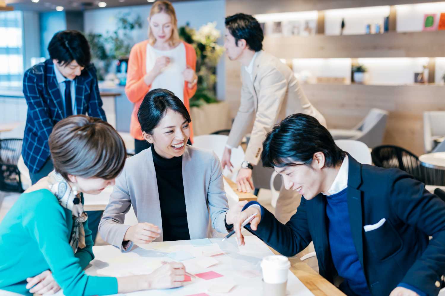 株式取得の意味とは？M&Aにおけるメリットから事業譲渡との範囲や契約の違いまで解説