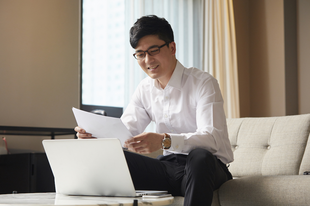 事業譲渡による従業員の影響とは？退職金や転籍時の注意点を徹底解説