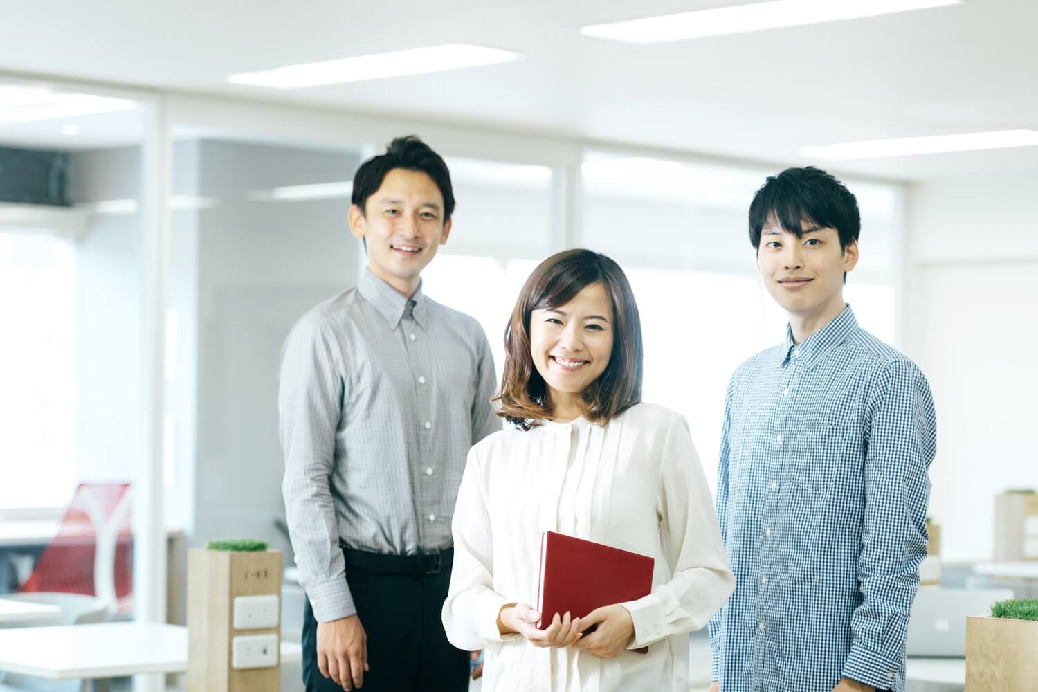 会社分割とは？手続きの流れ・吸収分割と新設分割の期間や事業譲渡との違いを解説