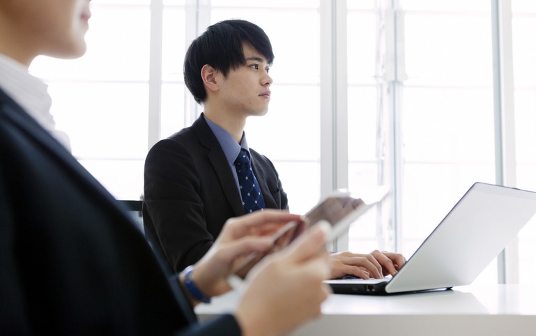 人手不足が深刻化すると倒産のリスクも