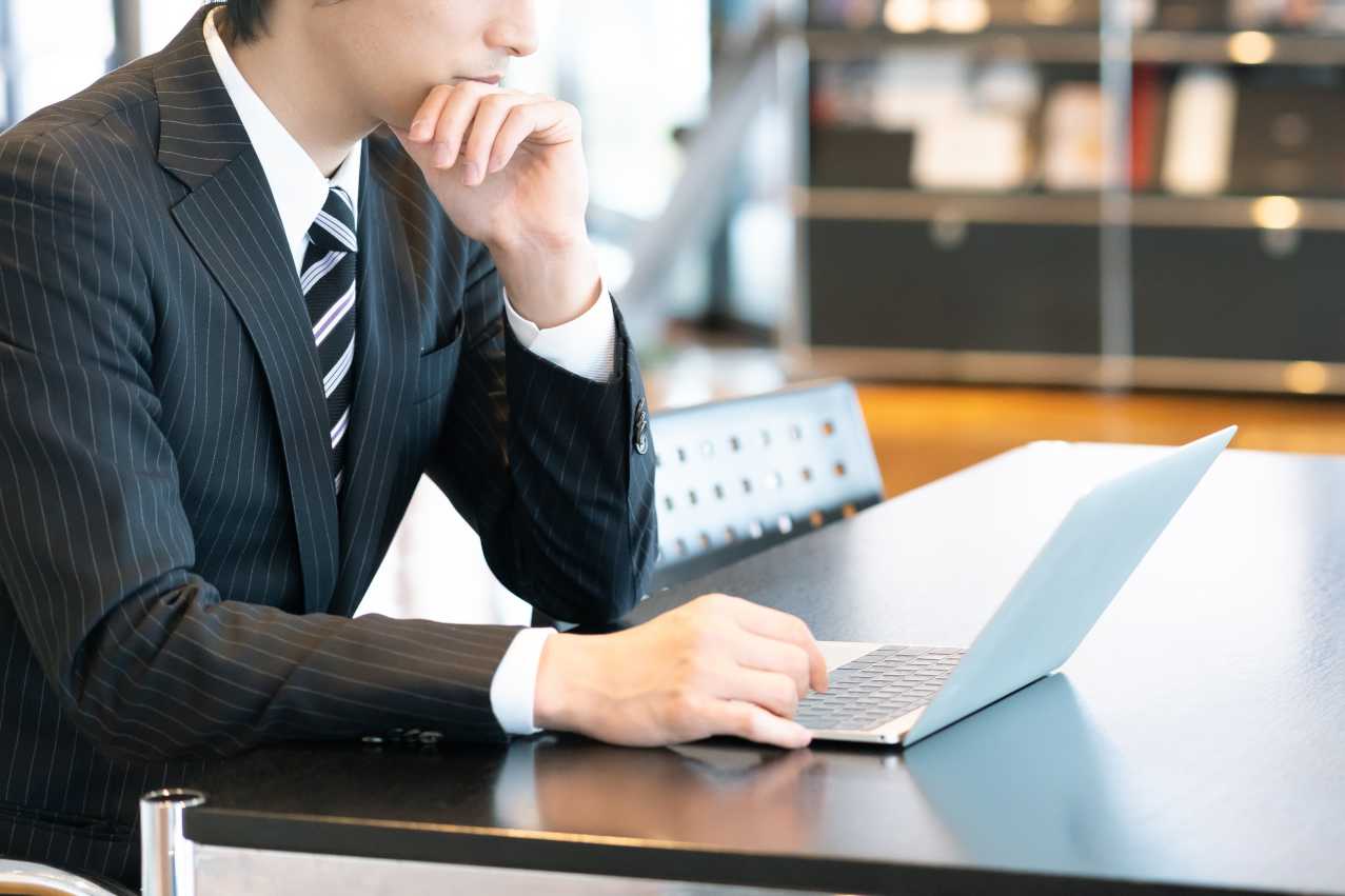 M&Aによる売却とは？手続きと価格の決め方やメリット・デメリットを解説