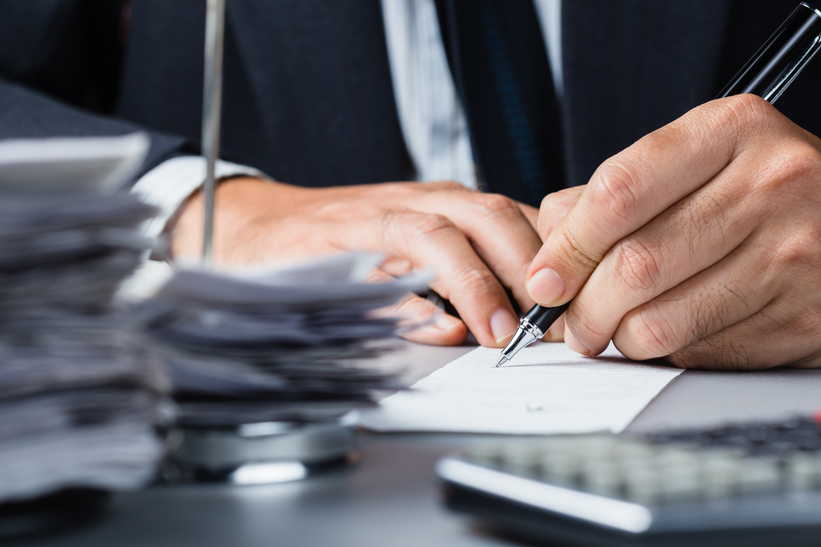 M&Aにかかる税金は？株式譲渡・事業譲渡に分けて節税方法も紹介