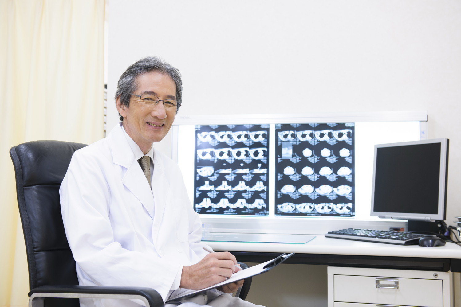 M&A時の薬局の譲渡価格と相場について