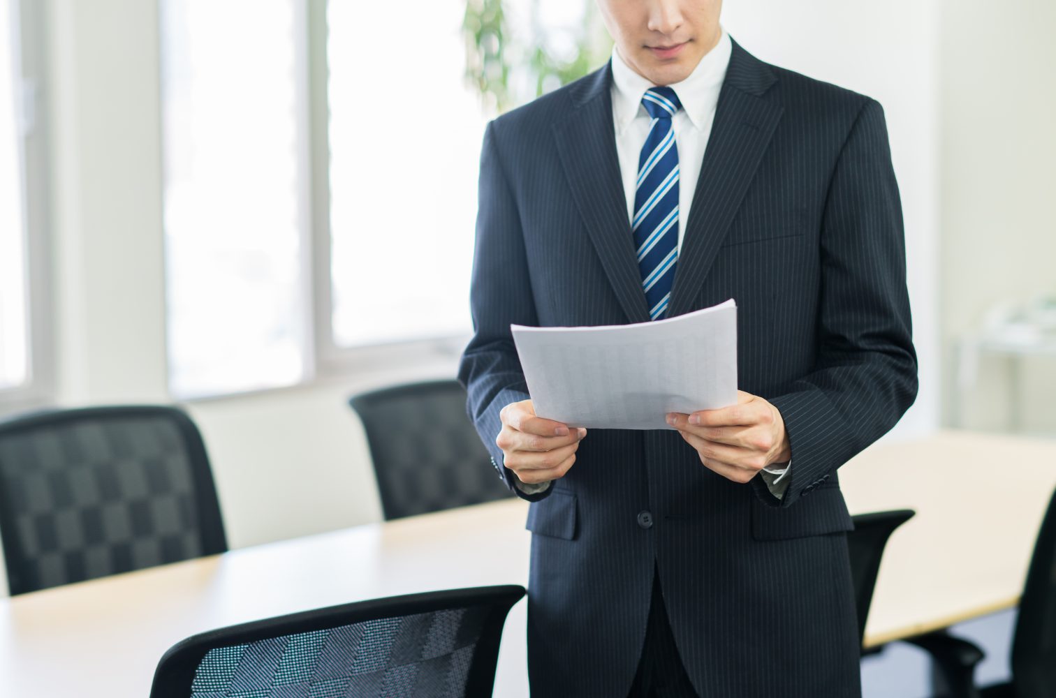 株式交換とは？メリットから株式交換比率、株価の変動と注意点