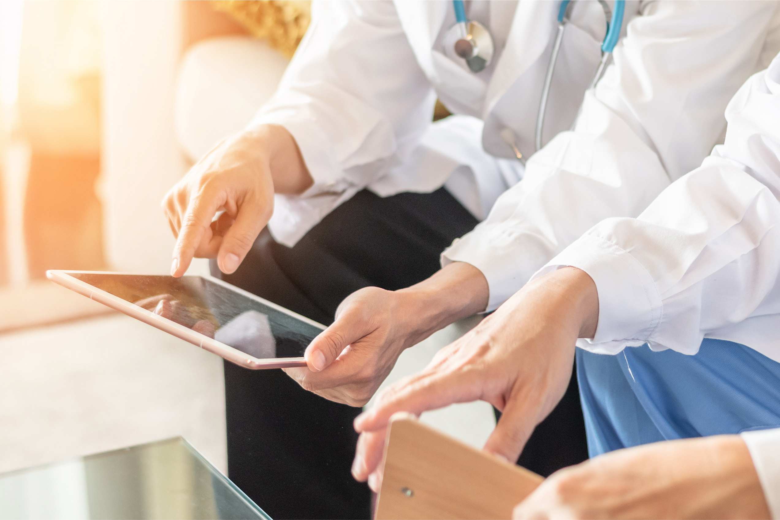 M&Aによる譲渡を検討したら、誰に、何を相談するのか？