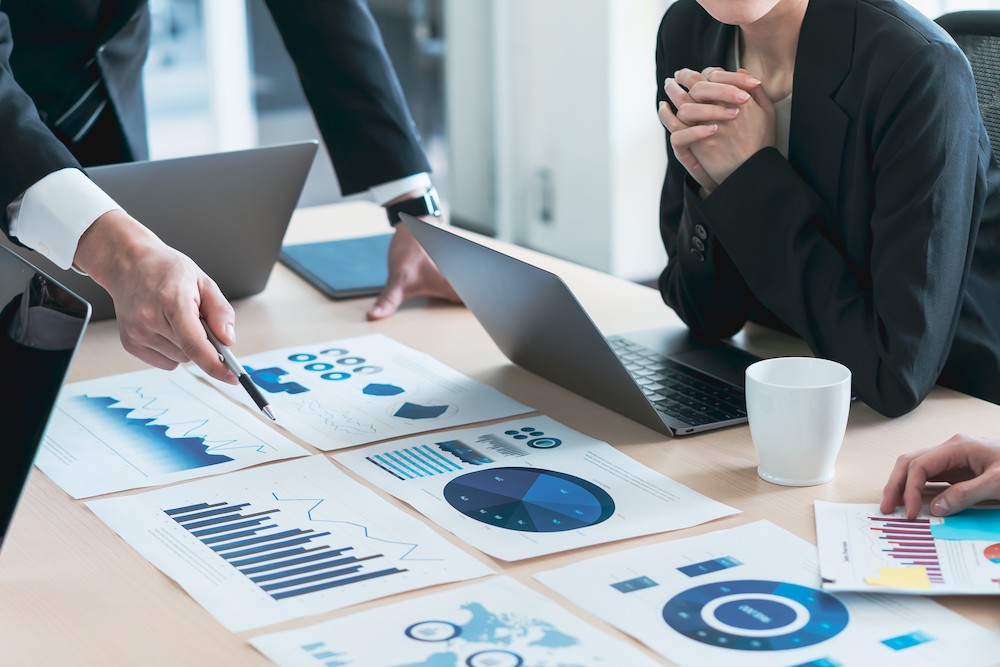 株式交換の仕訳とは？会計処理や税務についてパターン別のポイントを徹底解説