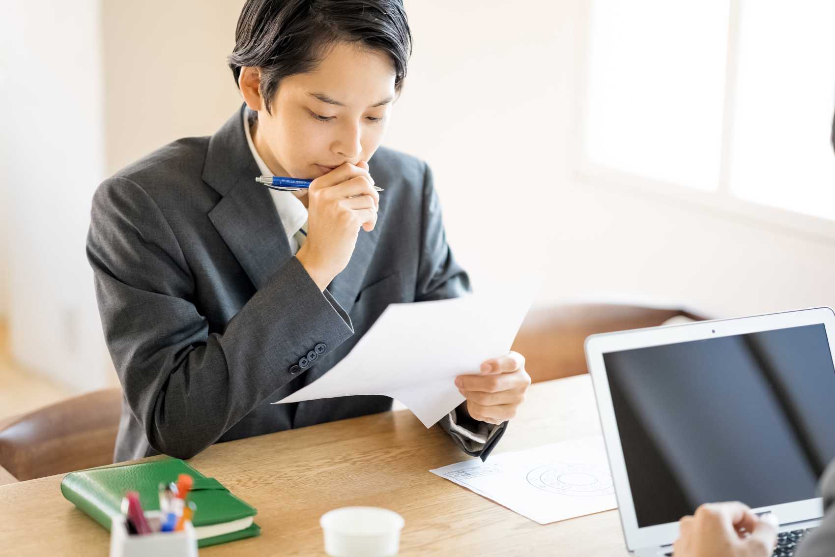 吸収分割の契約承継や許認可の手続きの進め方